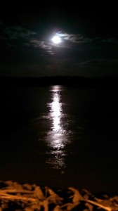 Moon was full and shining on the Mississippi River when we walked down to the river walk.