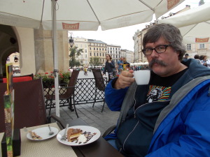 Cake and coffee break in the main square before we do the Rynek Underground.