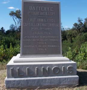 Memorial stone dedicated to Battery E of the 1st Illinois Light Artillery regiment.